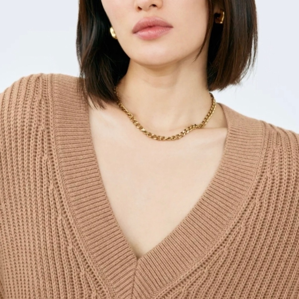 Aritzia Babaton Roger Merino Wool Camel Relaxed V-neck V-Neck Sweater Size S